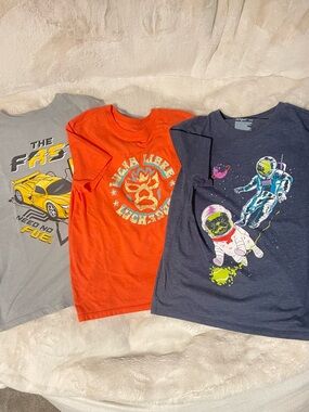 Cat & Jack Graphic Tees Bundle